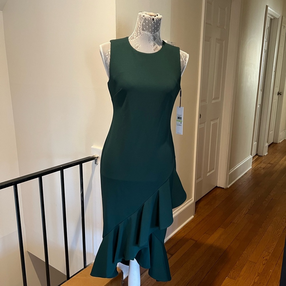 CALVIN KLEIN CK BRAND NEW Elegant Green Sleeveless Dress